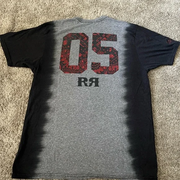 Rock Revival Men's Black, Gray, and Red Tee - Picture 2 of 5